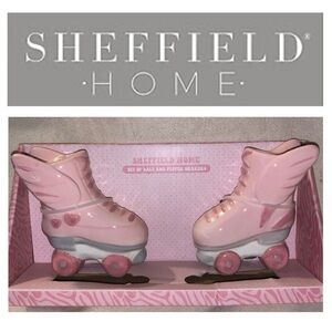 🪻 Pink Pink Roller Skates Salt & Pepper Shakers NWT